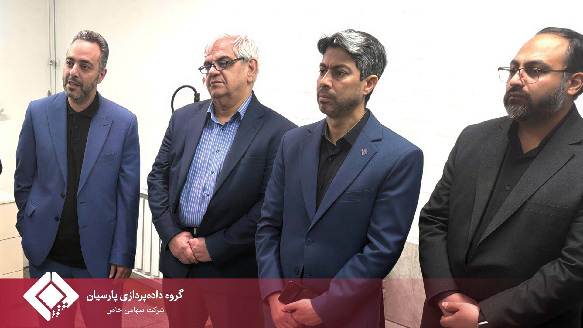 دستگاه های خود پرداز بانک پارسیان پیشرو در خدمت رسانی در روزهای ابتدایی جنگ تحمیلی