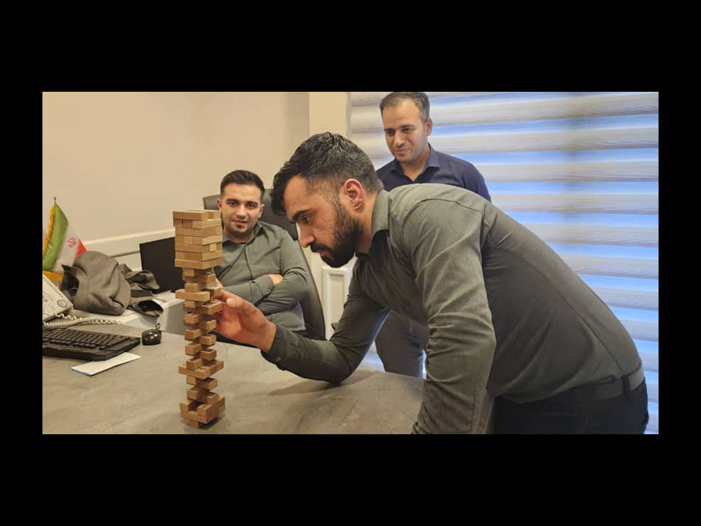 برگزاری مسابقات ورزشی و تفریحی کارکنان گروه داده پردازی پارسیان به مناسبت دهه فجر