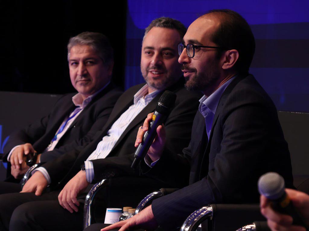 حضور سید صابر امامی مدیرعامل محترم گروه داده پردازی پارسیان در نخستین کنفرانس بین‌المللی «دی‌بلاک ۲۰۲۵»