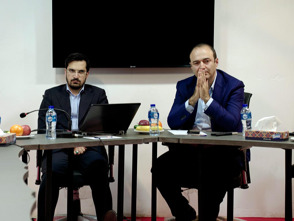 برگزاری شورای مدیران عامل شرکت‌های زیر مجموعه گروه داده پردازی پارسیان و دوره آموزشی «استراتژی هلدینگ‌ها و حاکمیت شرکتی» در مشهد مقدس
