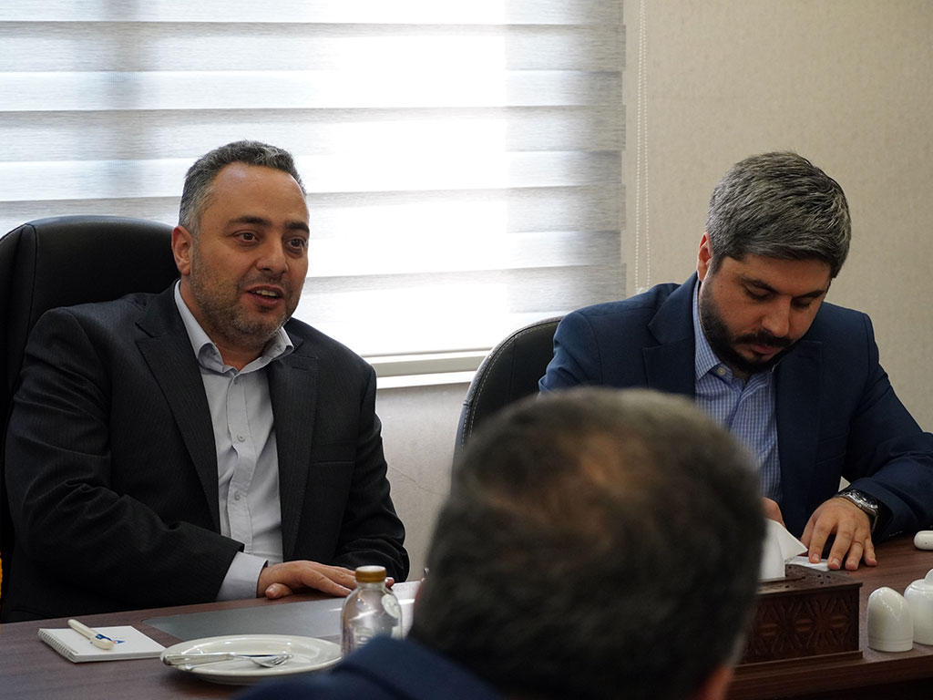 بازدید دکتر صابر امامی، مدیرعامل محترم گروه داده‌پردازی پارسیان، از شرکت تجارت الکترونیک پارسیان کیش (تاپکیش)