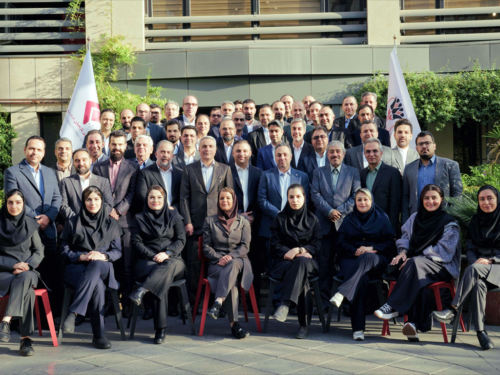 اولین گردهمایی مدیران عامل، معاونین و مدیران ارشد شرکت های گروه داده‌پردازی پارسیان برگزار شد