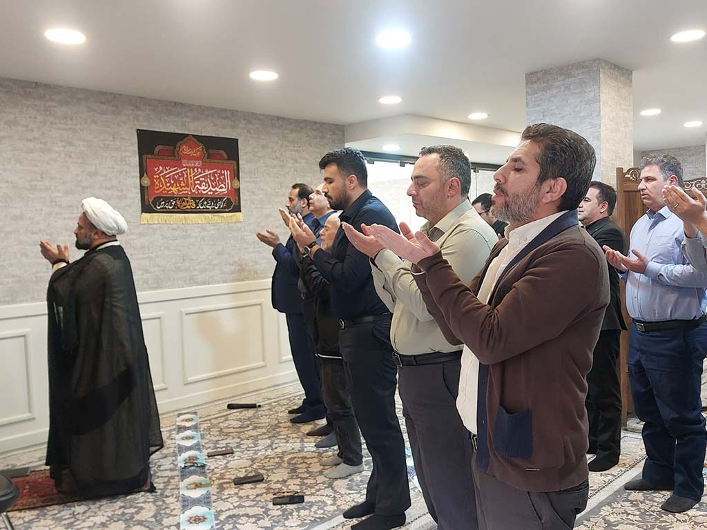 برگزاری مراسم عزاداری شهادت حضرت فاطمه‌ زهرا‌(س) در گروه داده‌پردازی پارسیان