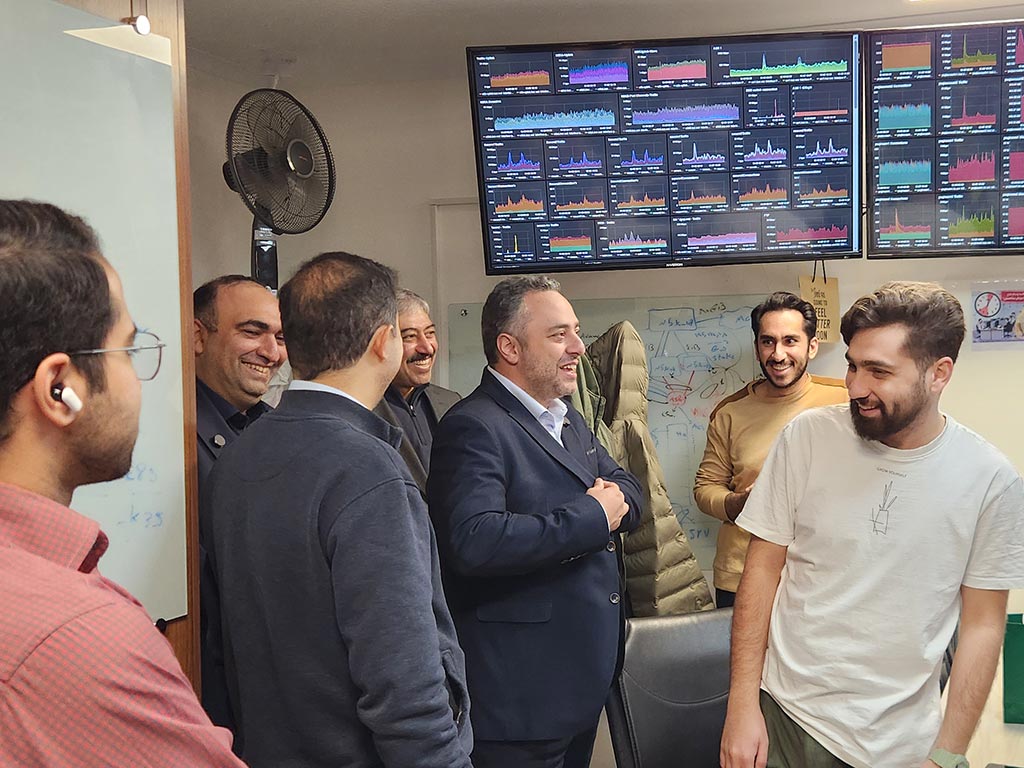 بازدید مدیرعامل گروه داده‌پردازی پارسیان از گروه کیان ایرانیان