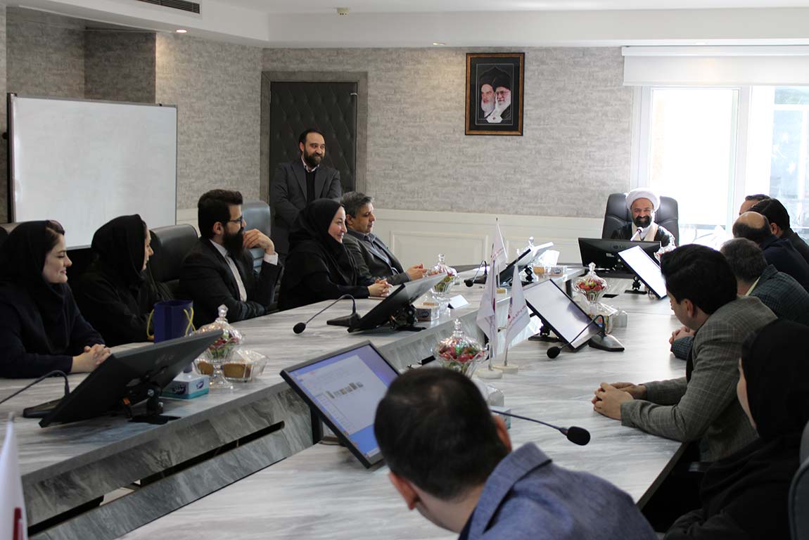 برگزاری جلسه هم‌اندیشی «تبار پدر» در گروه داده‌پردازی پارسیان