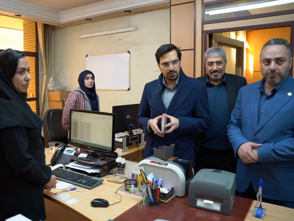 دیدار با نمایندگی شرکت تجارت الکترونیک پارسیان در اصفهان