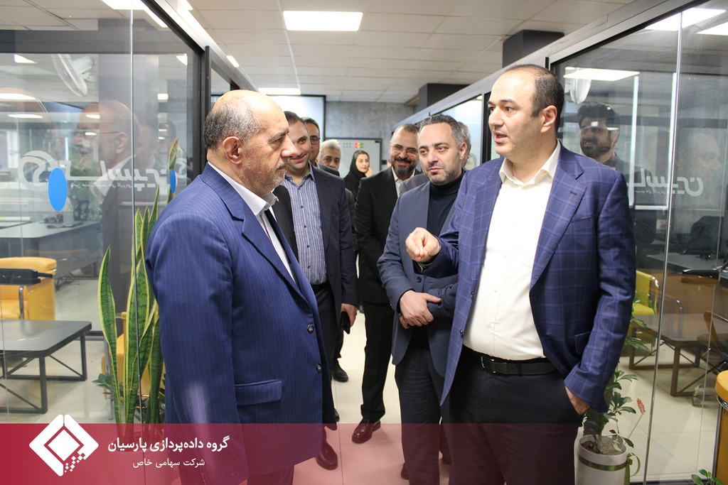 بازدید مدیرعامل محترم بانک پارسیان از شرکت تأمین خدمات سیستم‌های کاربردی کاسپین