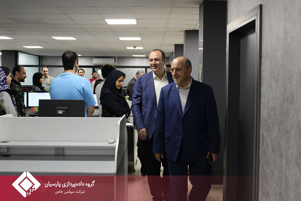 بازدید مدیرعامل محترم بانک پارسیان از شرکت تأمین خدمات سیستم‌های کاربردی کاسپین