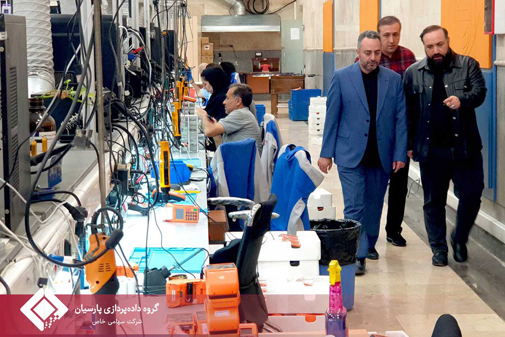 بازدید میدانی از واحد تعمیر و پشتیبانی تاپکیش در دومین روز از جنگ تحمیلی