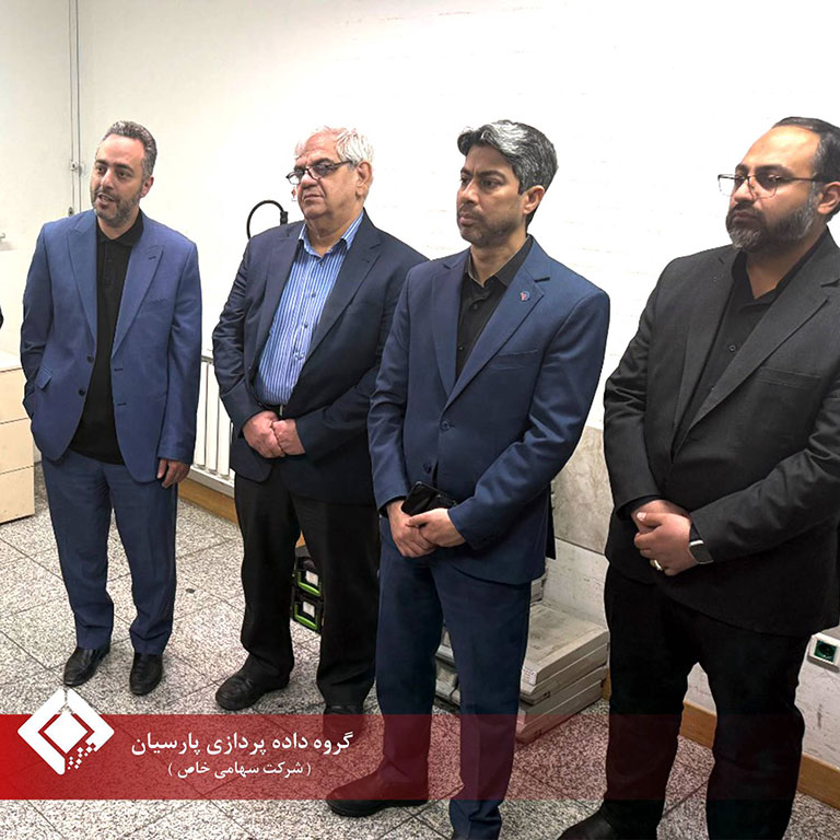 دستگاه های خود پرداز بانک پارسیان پیشرو در خدمت رسانی در روزهای ابتدایی جنگ تحمیلی
