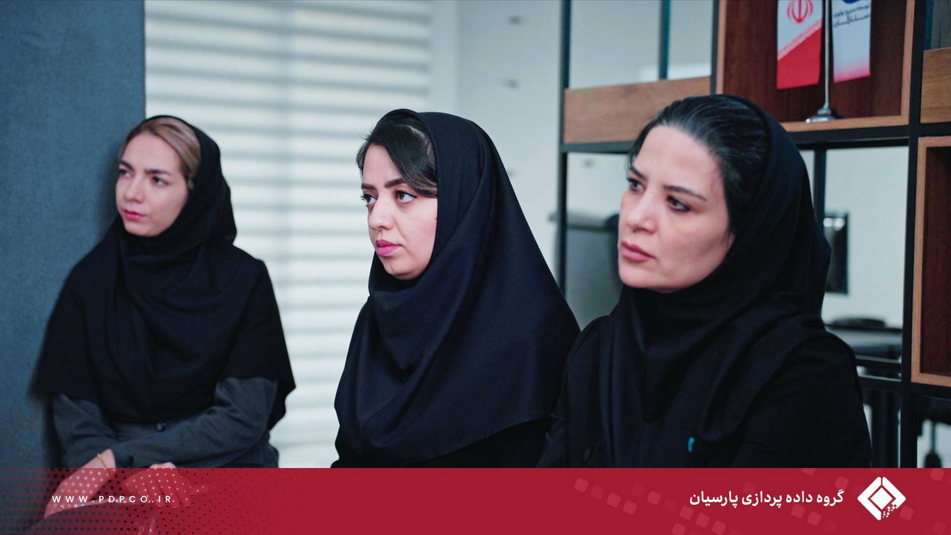 دومین رویداد شرکت توسعه سریع نوآوری ستارگان؛ «چالش‌های هلدینگ‌داری در ایران» با حضور دکتر عطاالله هرندی برگزار شد