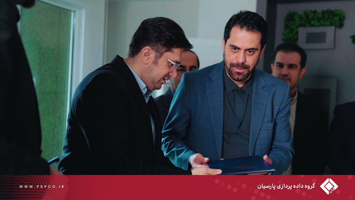 دومین رویداد شرکت توسعه سریع نوآوری ستارگان؛ «چالش‌های هلدینگ‌داری در ایران» با حضور دکتر عطاالله هرندی برگزار شد