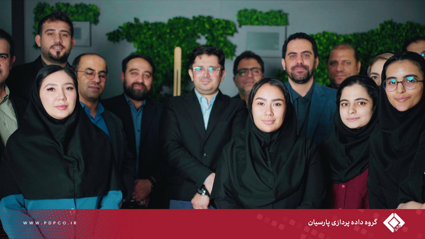 دومین رویداد شرکت توسعه سریع نوآوری ستارگان؛ «چالش‌های هلدینگ‌داری در ایران» با حضور دکتر عطاالله هرندی برگزار شد