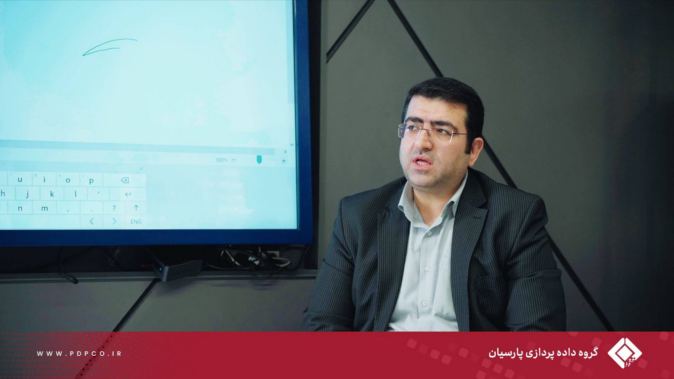 سومین رویداد شرکت توسعه سریع نوآوری ستارگان؛ با محوریت تحول دیجیتال در سازمان ها با حضور دکتر رضا توکلی راد برگزار شد
