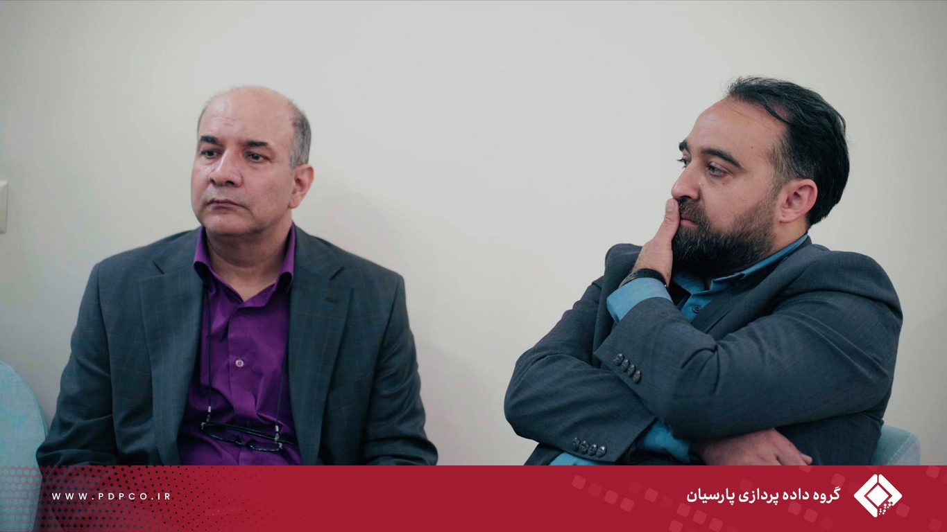 دیدار مدیران گروه داده‌پردازی پارسیان با خانواده شهید نیما رجب‌پور به مناسبت روز ملی روابط عمومی