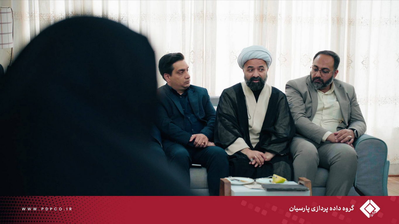 دیدار مدیران گروه داده‌پردازی پارسیان با خانواده شهید نیما رجب‌پور به مناسبت روز ملی روابط عمومی