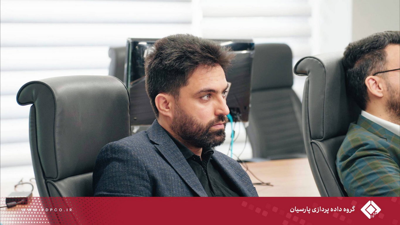 چهارمین رویداد «ستارگانِ نوآوری» با تأکید مهندس حسین اسلامی بر هم‌افزایی هلدینگ‌ها و همکاری مکمل استارت‌آپ‌ها و شرکت‌های بزرگ شروع شد