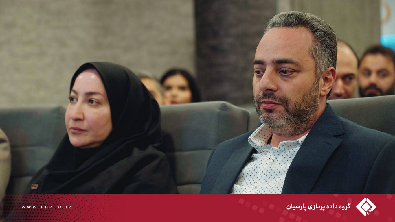 مراسم تقدیر از زوج‌های تازه‌ازدواج‌کرده در گروه داده‌پردازی برگزار شد