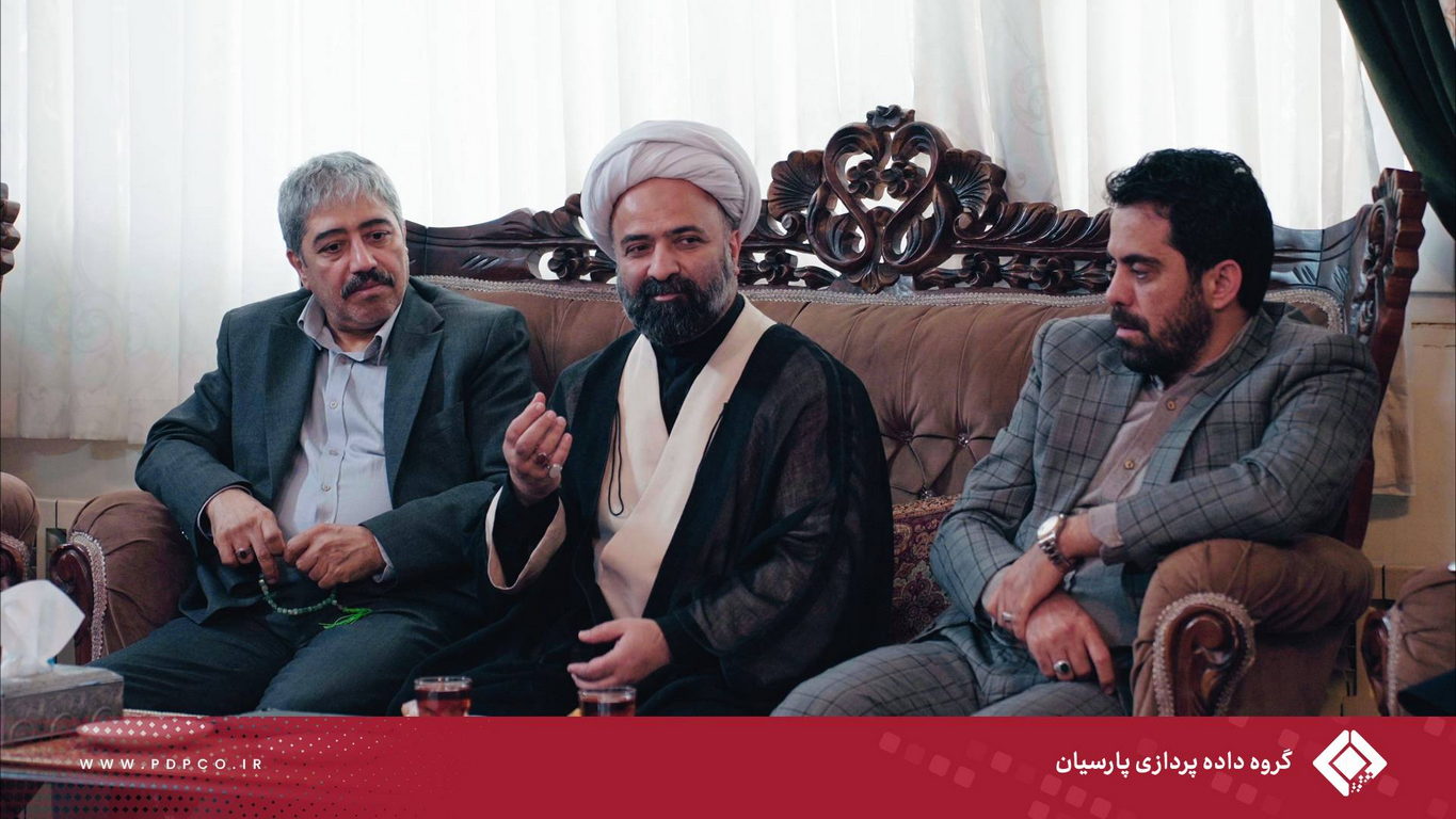 بازدید گروه داده‌پردازی پارسیان از منزل شهید سردار نائینی به مناسبت روز روابط عمومی