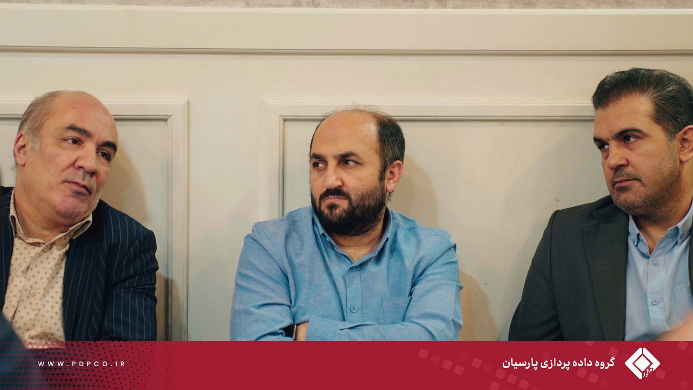 برگزاری مراسم «ناهار سادات» در گروه داده‌پردازی پارسیان به مناسبت عید سعید غدیر خم