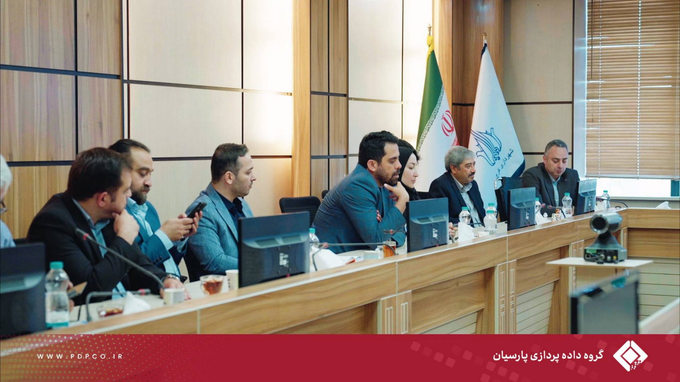 ارائه ظرفیت‌های فناورانه گروه داده‌پردازی پارسیان در دیدار با شهردار کرج