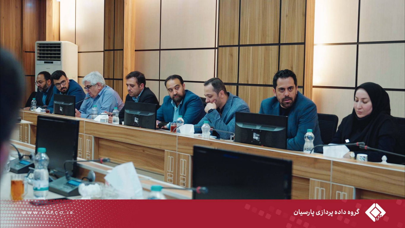 ارائه ظرفیت‌های فناورانه گروه داده‌پردازی پارسیان در دیدار با شهردار کرج