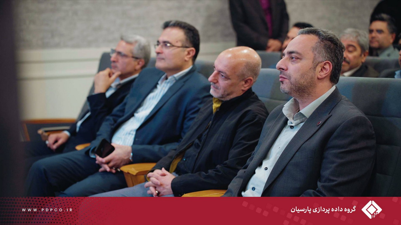 فصل نوینی از هم‌افزایی با امضای ۸ تفاهم‌نامه میان صندوق قرض‌الحسنه برکت و گروه داده‌پردازی پارسیان