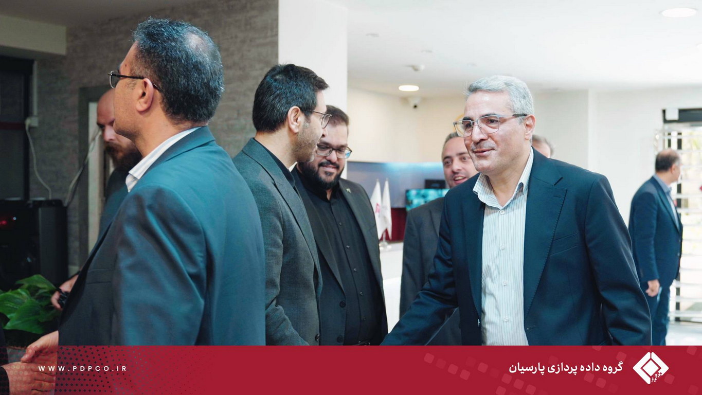 فصل نوینی از هم‌افزایی با امضای ۸ تفاهم‌نامه میان صندوق قرض‌الحسنه برکت و گروه داده‌پردازی پارسیان
