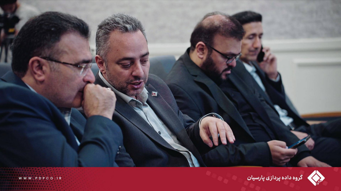 فصل نوینی از هم‌افزایی با امضای ۸ تفاهم‌نامه میان صندوق قرض‌الحسنه برکت و گروه داده‌پردازی پارسیان
