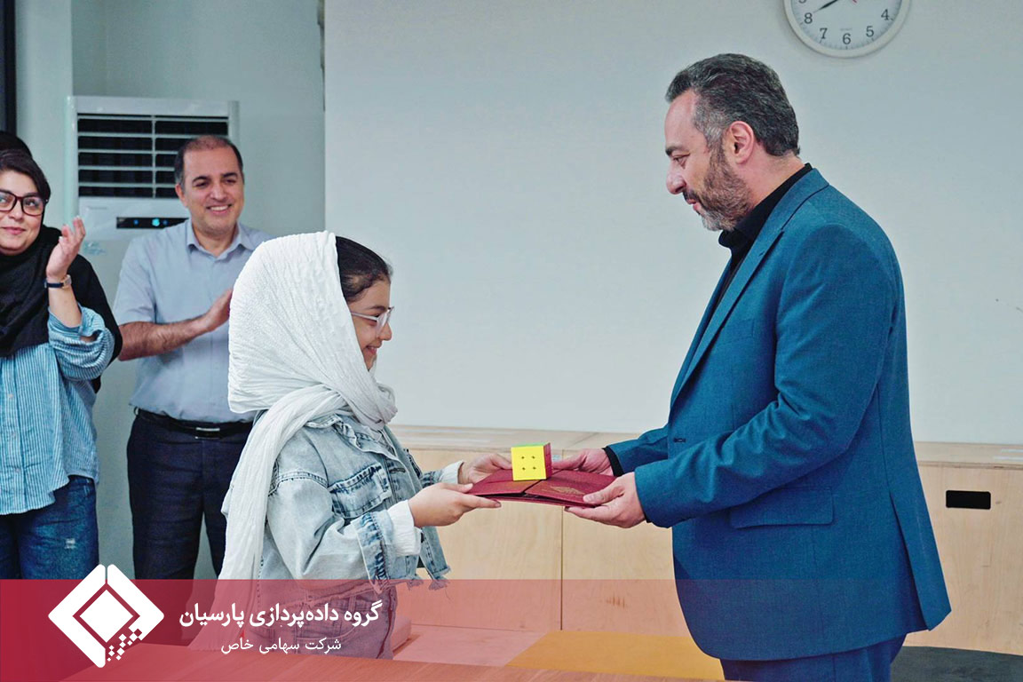 برگزاری کارگاه آموزش روبیک در گروه داده‌پردازی پارسیان با حضور استاد مانلی ظهرابی