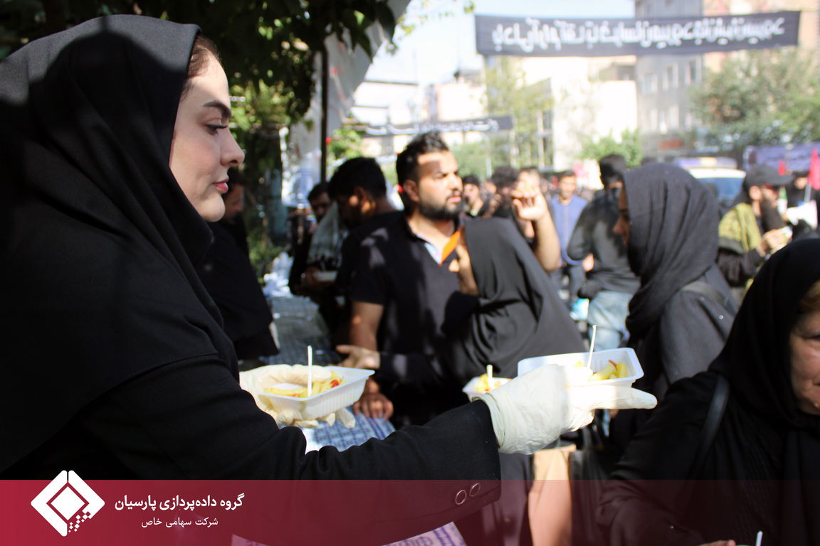 تداوم خدمات گروه داده پردازی پارسیان در روز دوم مراسم وداع رهبر شهید؛ استقبال گسترده زائران و میزبانی در موکب پارسیان