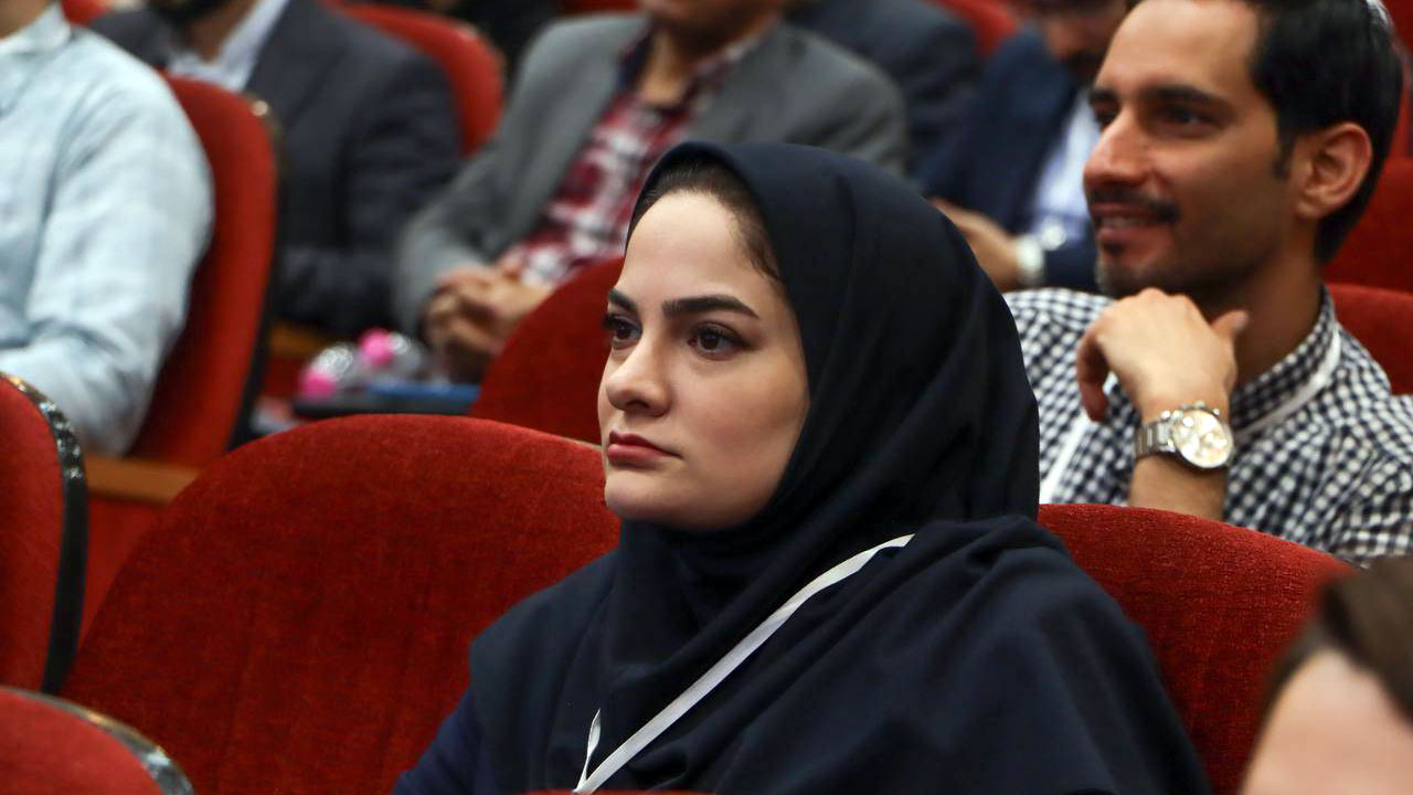 حضور نمایندگان گروه داده پردازی پارسیان در همایش "سرمایه انسانی از درد تا دگرگونی"