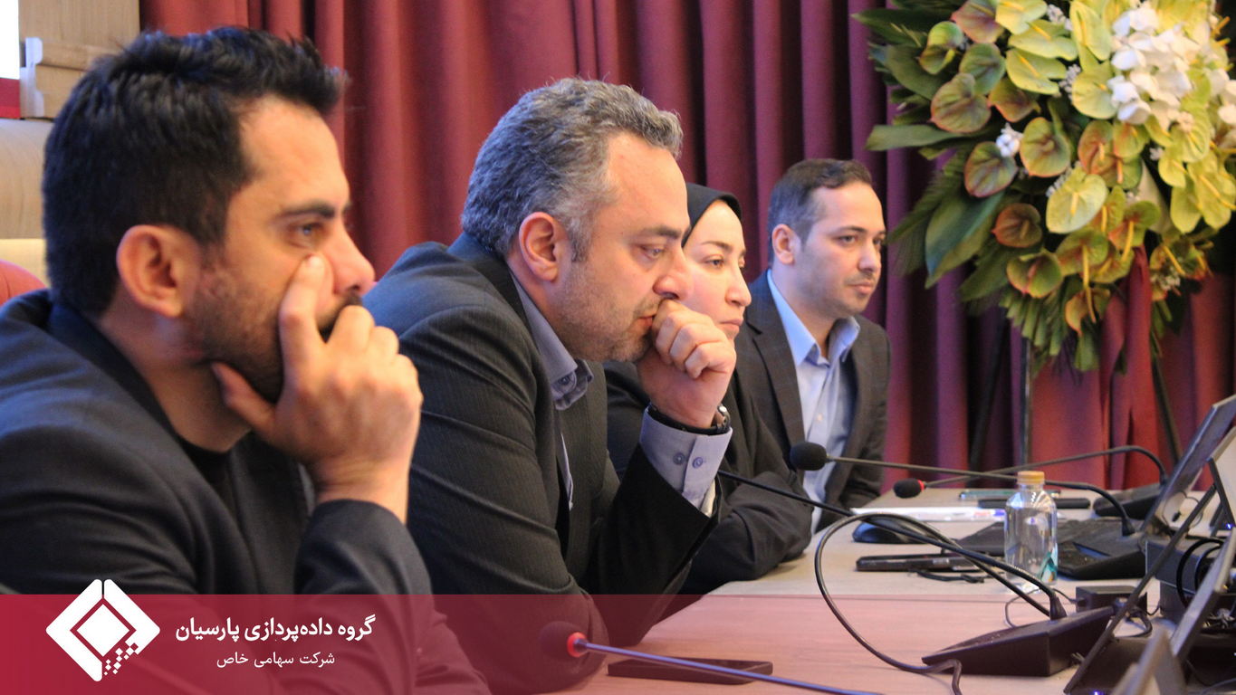 برگزاری جلسه بررسی عملکرد و برنامه‌های کسب‌وکار شرکت‌های گروه