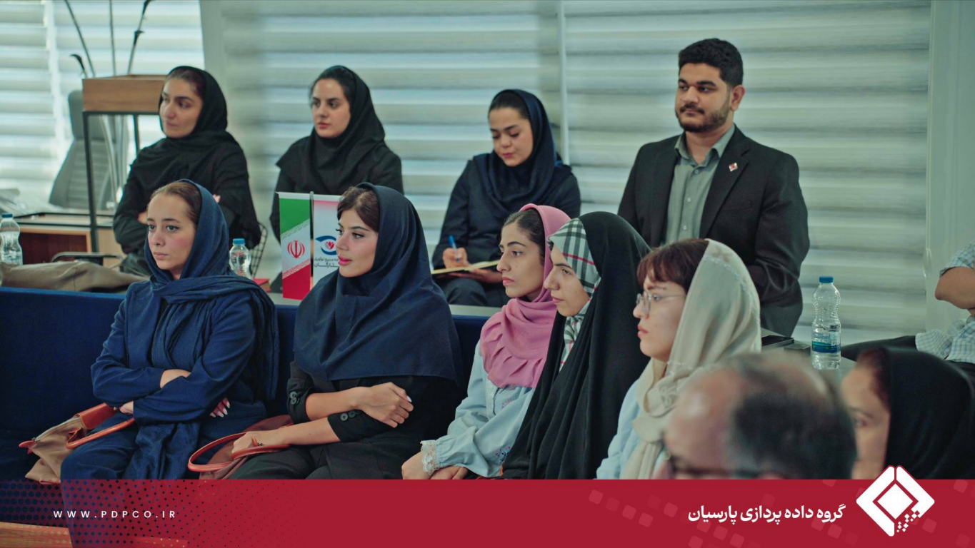 پانزدهمین رویداد ستارگان نوآوری با حضور علی اخوان مدیر عامل شرکت تکنولوژی تجارت با تحلیل ساختار بازار نظارتی فین تک برگزار شد