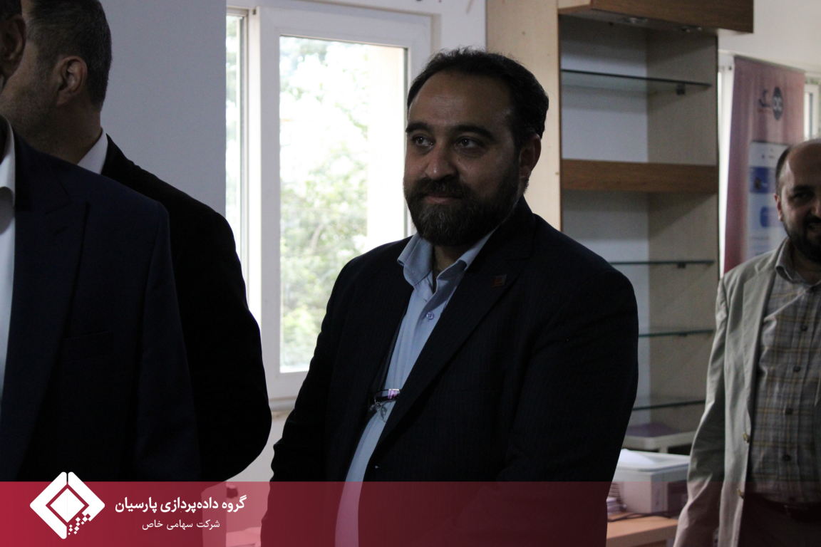 بررسی چالش‌ها و ظرفیت‌های نمایندگی‌های تجارت الکترونیک پارسیان در استان مازندران