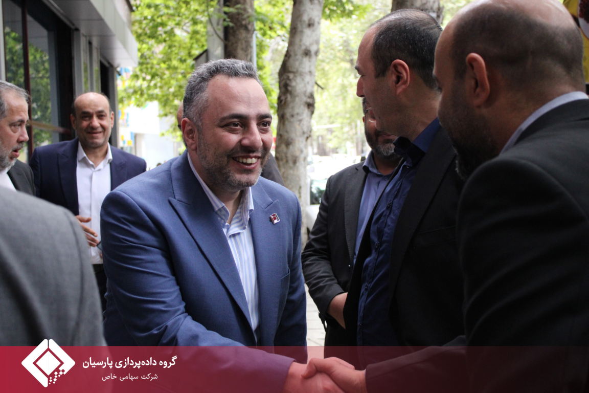 تقویت هم‌افزایی درون‌گروهی؛ بازدید مدیران گروه داده‌پردازی پارسیان از سرپرستی بانک پارسیان در استان مازندران