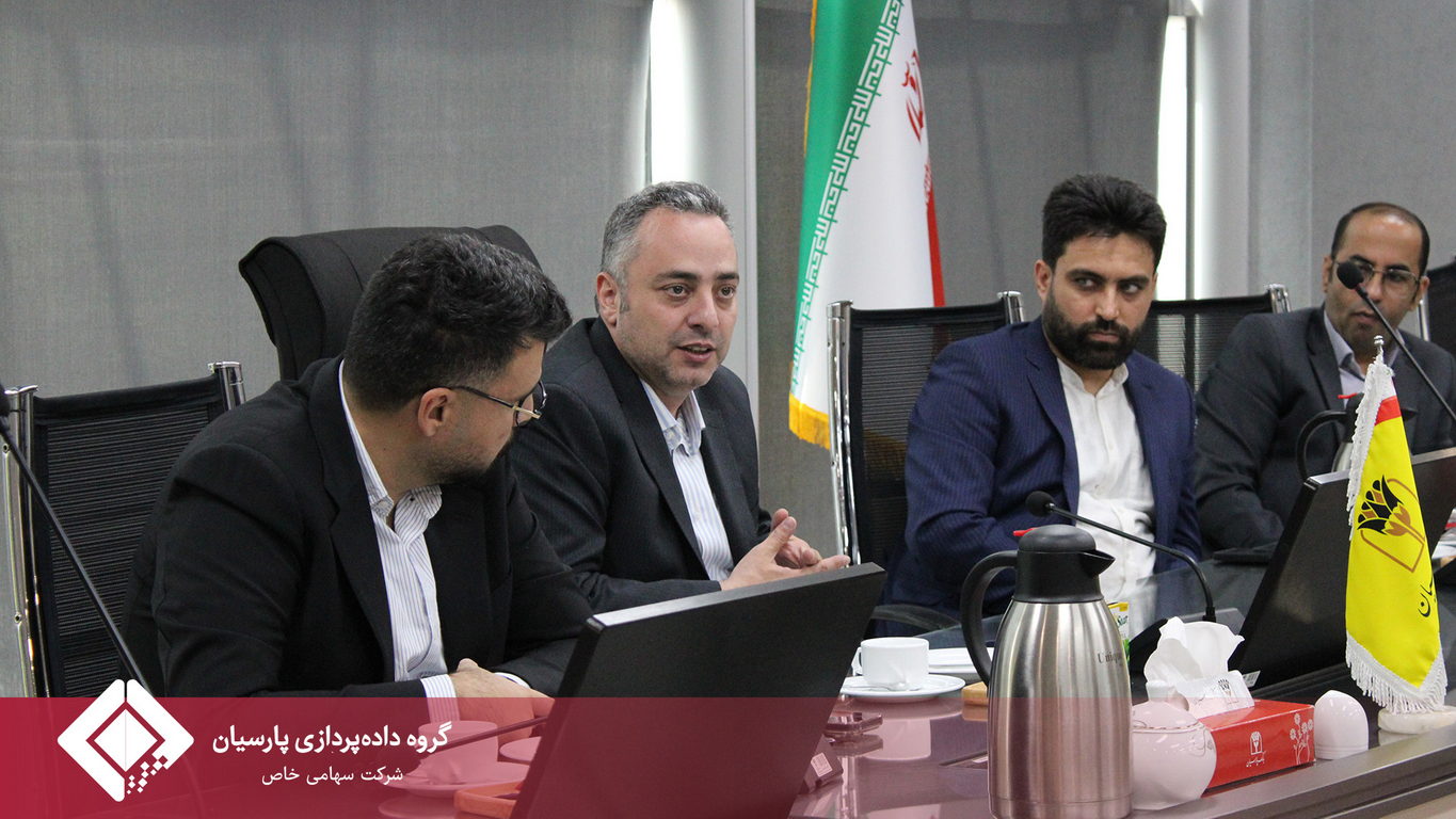 ارزیابی عملکرد شرکت‌های وابسته به توسعه سریع نوآوری ستارگان با حضور مدیرعامل گروه داده‌پردازی پارسیان برگزار شد