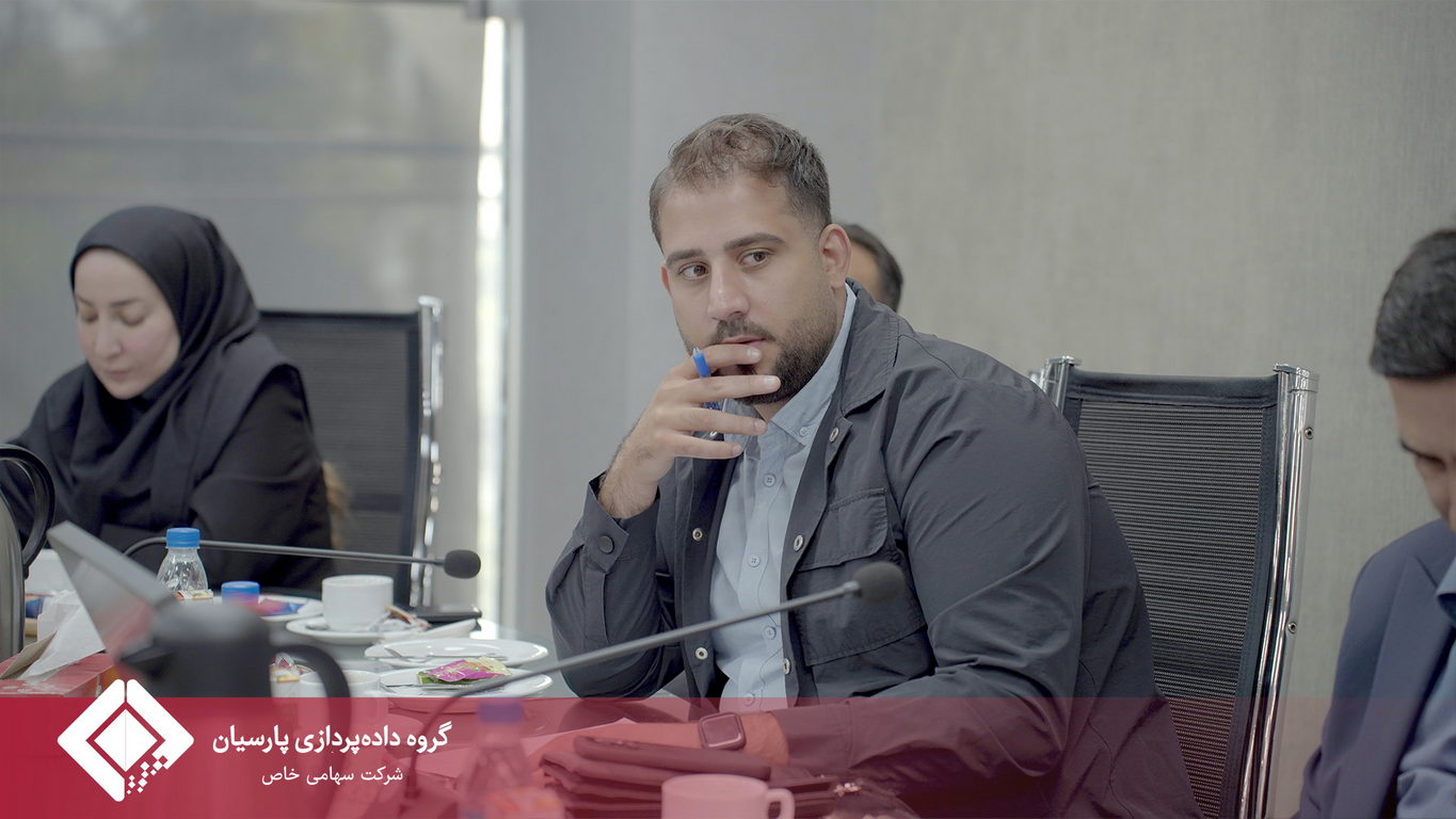 ارزیابی عملکرد شرکت‌های وابسته به توسعه سریع نوآوری ستارگان با حضور مدیرعامل گروه داده‌پردازی پارسیان برگزار شد